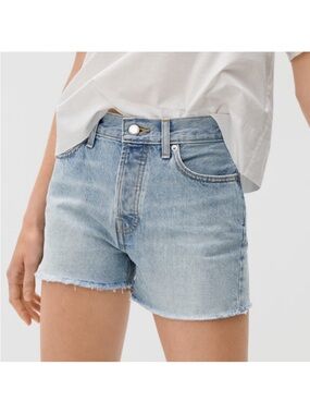 NWT Everlane The Relaxed 90s Vtg Sunbleached Blue Denim Cutoff Shorts size 31